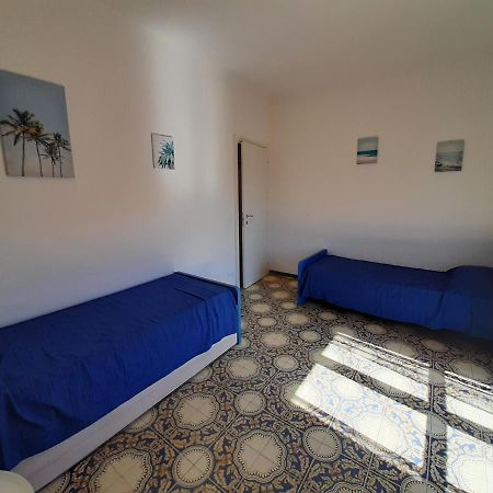 Nel Blu Apartman Marina dʼMarina dʼAndora Kültér fotó